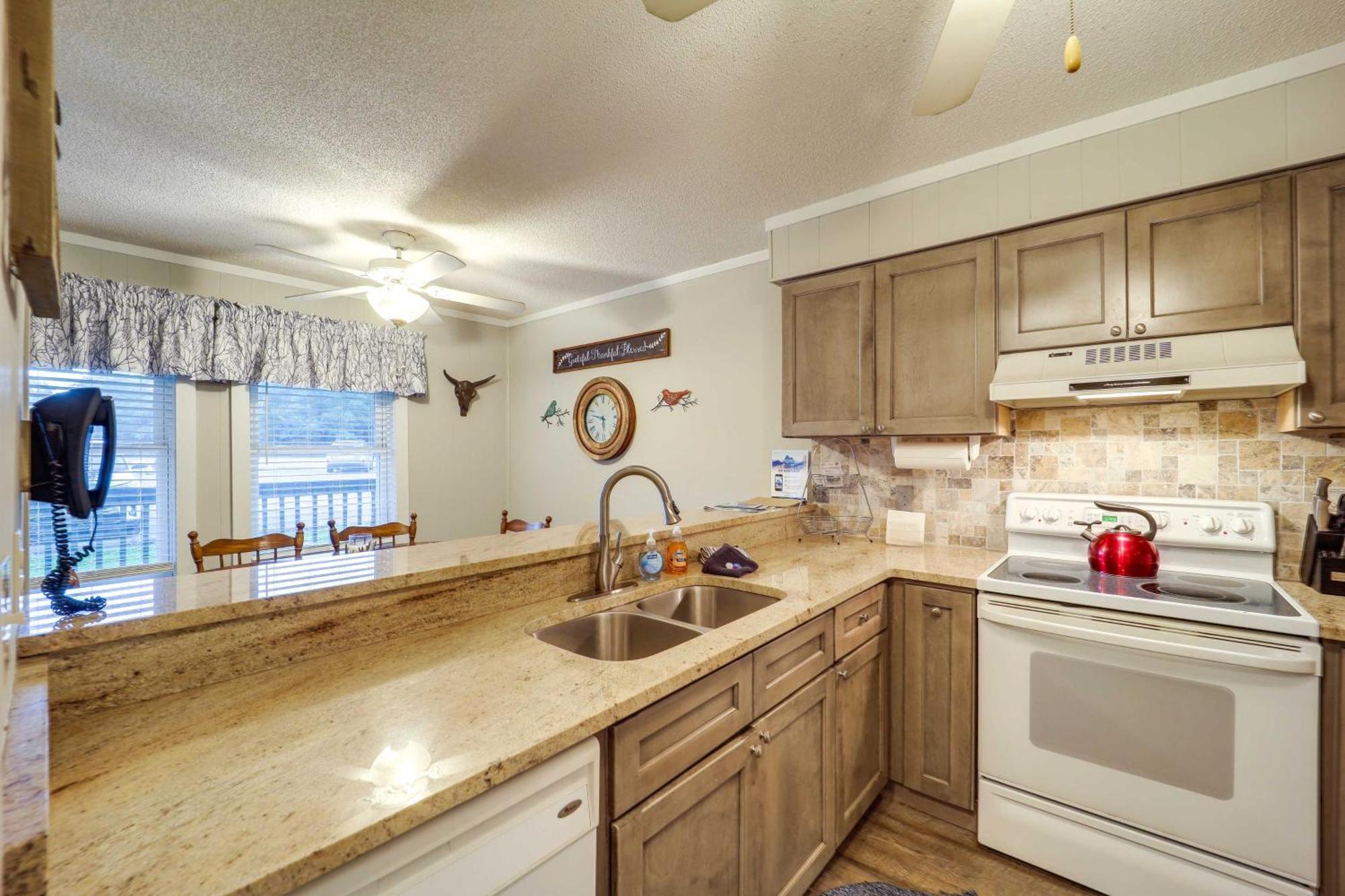 Beech Mountain Condo Near Hiking, Golf And Skiing! Екстериор снимка